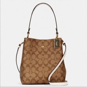 New! Coach Small Town Bucket Bag In Signature Canvas